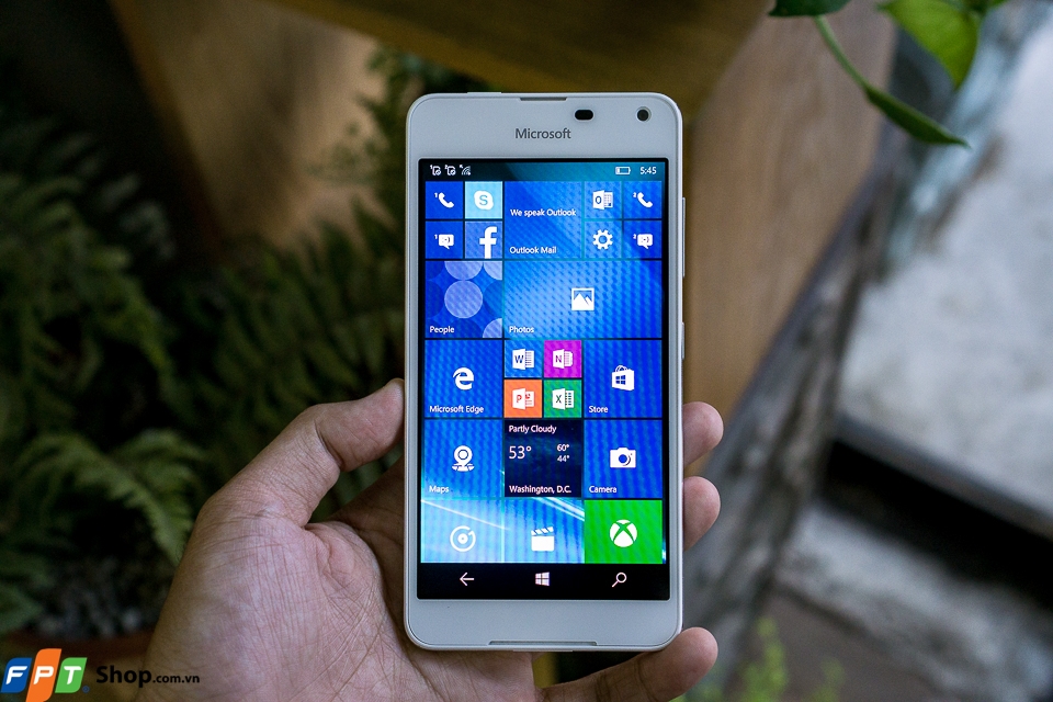 Trên tay Lumia 650 vừa mới ra mắt tại Việt Nam