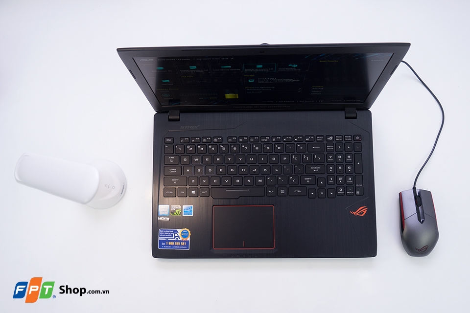 Trên tay và đánh giá nhanh laptop gaming GL553VD-FY175: i5 7300HQ, RAM 8GB, Card GTX 1050, tấm nền chống chóa 72% NTSC với IPS bảo vệ mắt