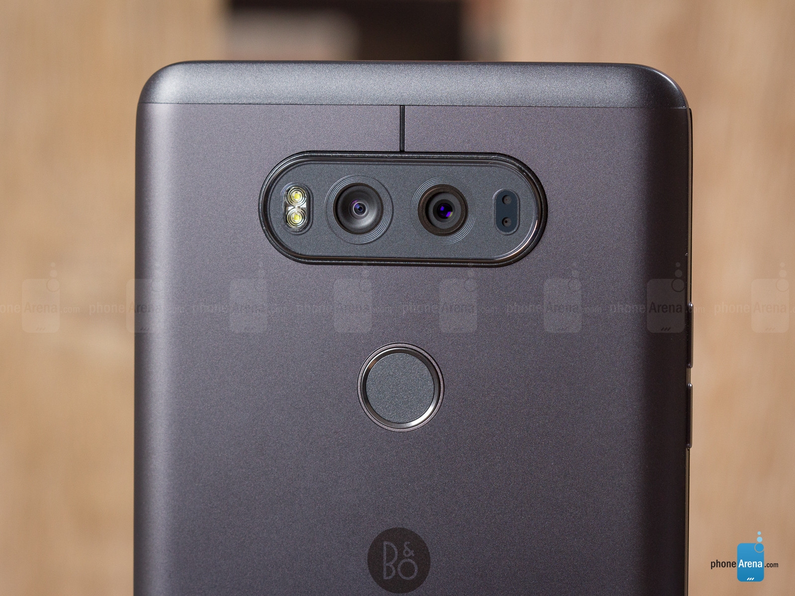 LG V20