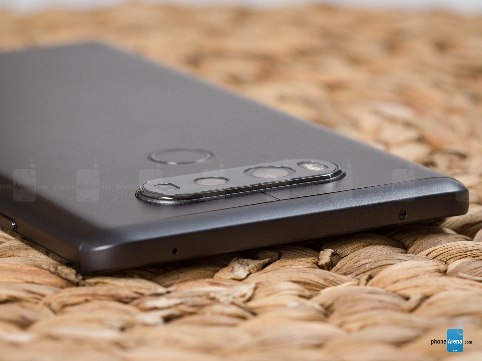 LG V20
