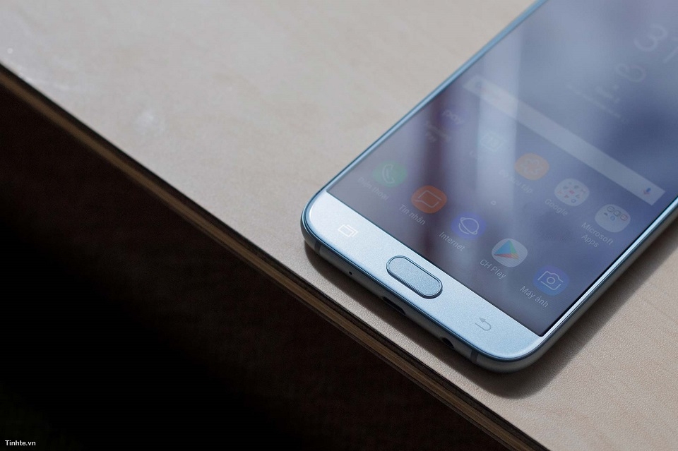 Samsung Galaxy J7 Pro