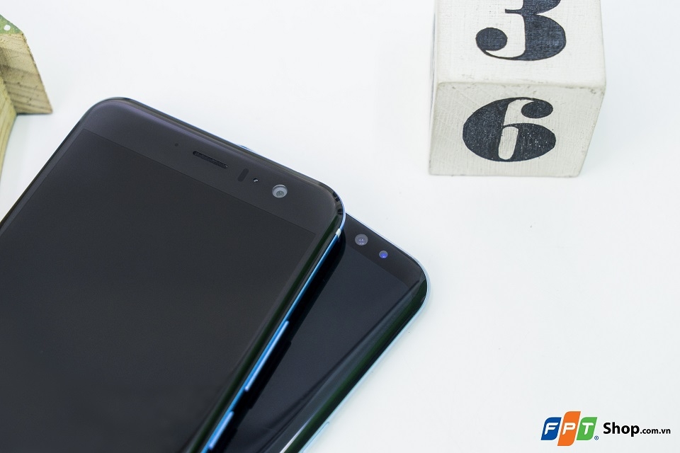 [Góc chiêm ngưỡng] Bộ ảnh HTC U11 Blue sánh vai cùng Galaxy s8+ Blue Coral