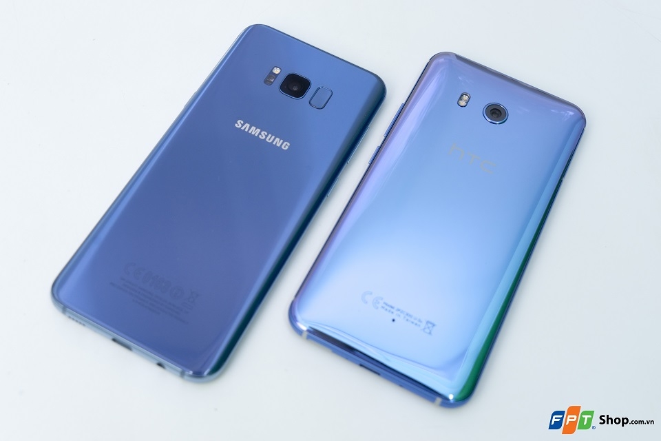 [Góc chiêm ngưỡng] Bộ ảnh HTC U11 Blue sánh vai cùng Galaxy s8+ Blue Coral