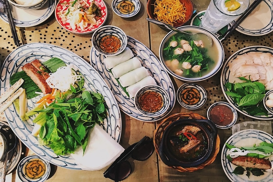 mot-ngay-cung-camera-xperia-xz1-ban-chi-can-nhan-chup-moi-thu-cu-de-sony-lo