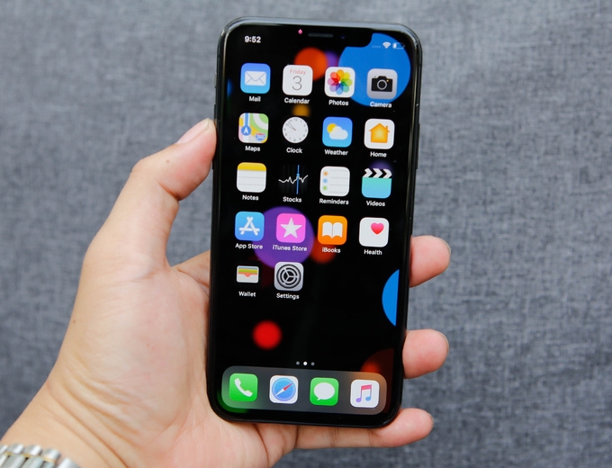 iPhone X