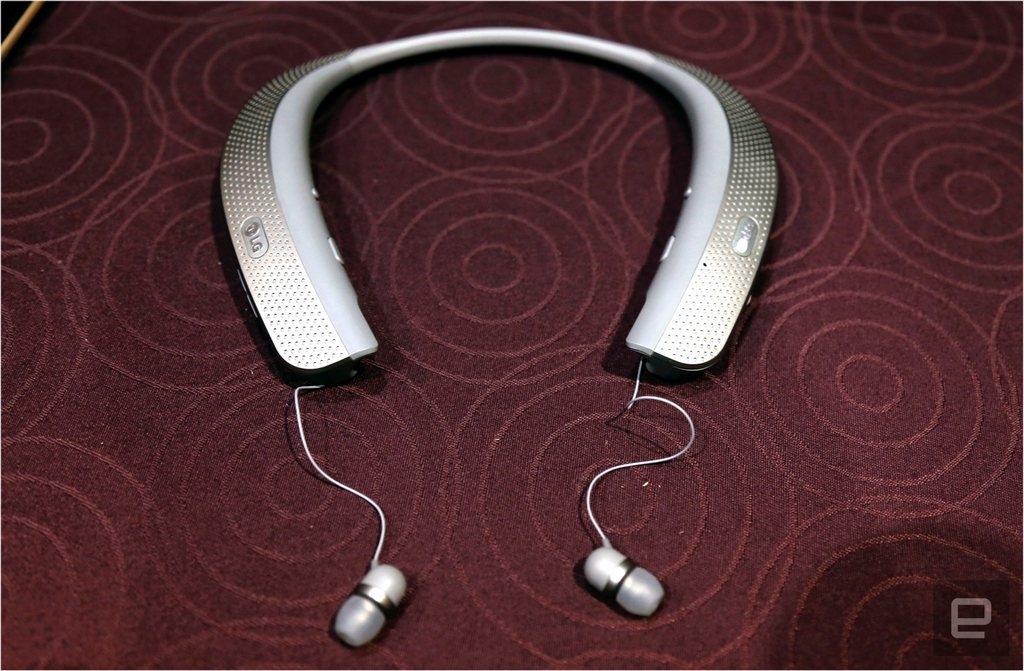 LG ra mắt Tone Studio – tai nghe kiêm loa di động cực độc 1