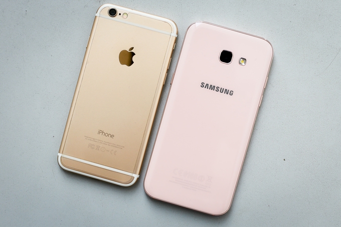 Nên mua Galaxy A5 2017 hay iPhone 6 32GB 1
