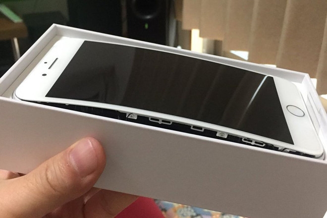 iPhone 8 bị biến dạng