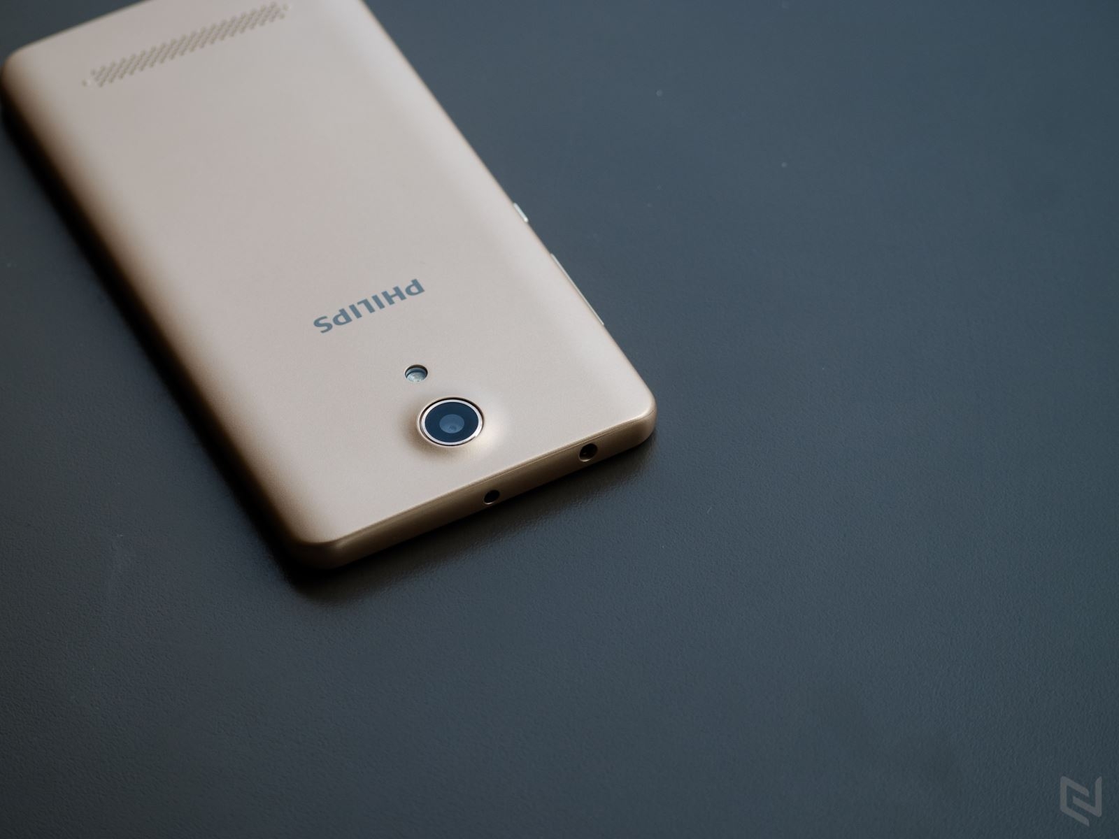 Philips S329