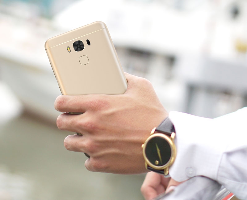 Vàng khí phách hợp với người mệnh Kim và mệnh Thổ