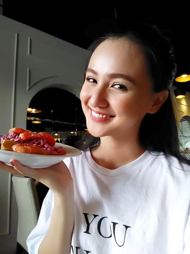 Camera trước với kích thước điểm ảnh 1.4 µm