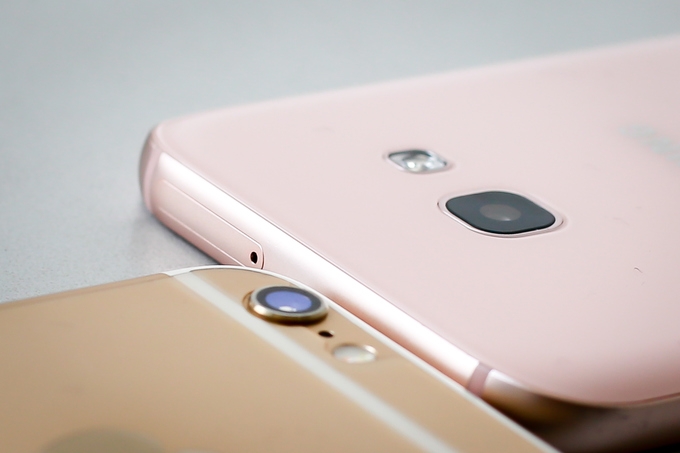 Nên mua Galaxy A5 2017 hay iPhone 6 32GB 5