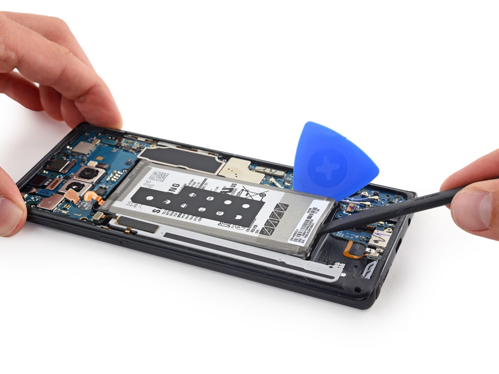 Bên trong chiếc Galaxy Note 8 có gì 4