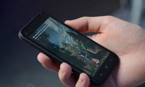 HTC First hay Facebook Phone (2013)