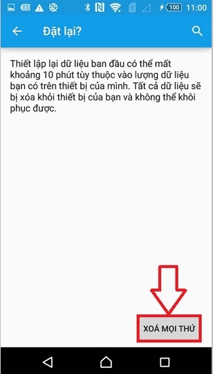 Bấm Xóa mọi thứ để xóa tài khoản Google đó ra khỏi điện thoại