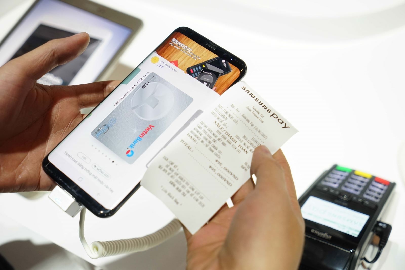 Thanh toán nhanh chóng với Samsung pay Thanh toán nhanh chóng với Samsung pay