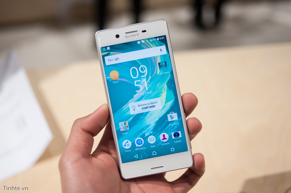 Cận cảnh Sony Xperia X sắp bán ra tại Việt Nam