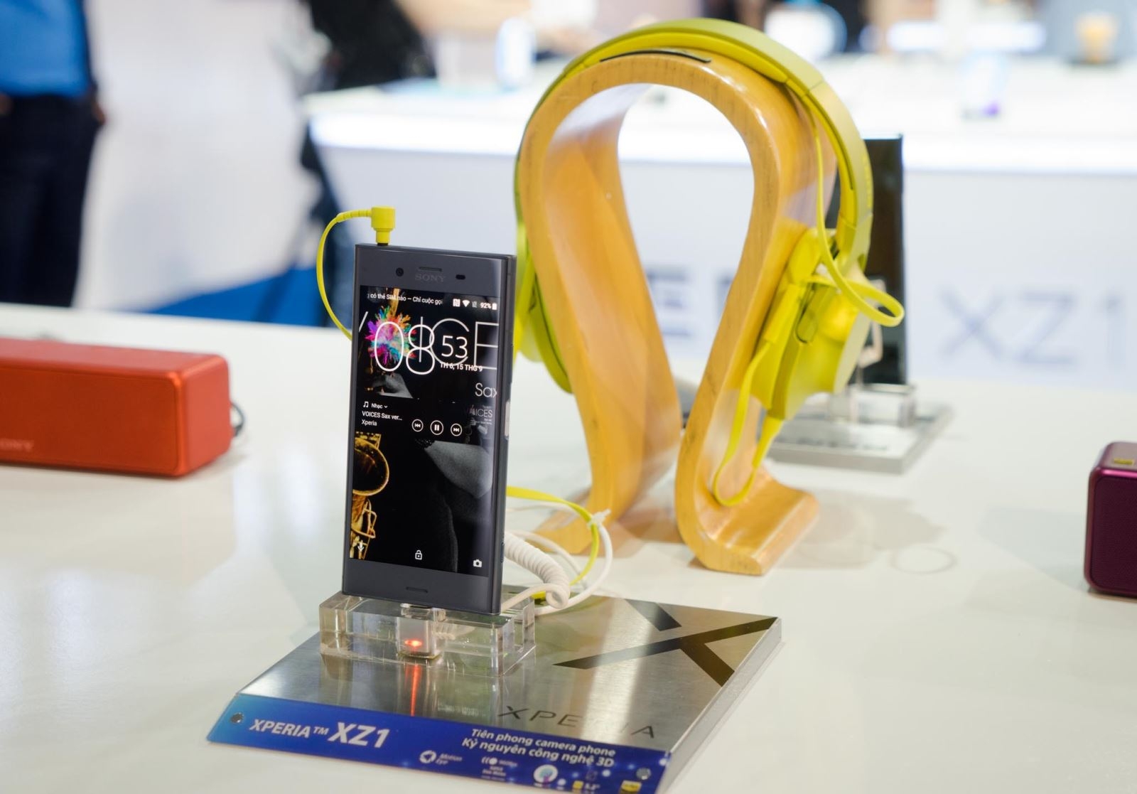 Sony Show Xperia XZ1 ra mắt Sony Show Xperia XZ1 ra mắt