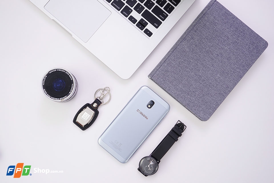 Bộ ảnh Flatlay Galaxy j3 Pro xanh ánh bạc