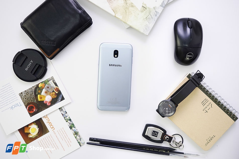 Bộ ảnh Flatlay Galaxy j3 Pro xanh ánh bạc