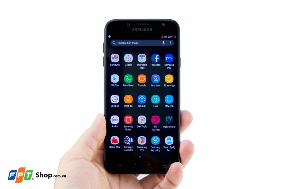 Trên tay Galaxy J7 Pro