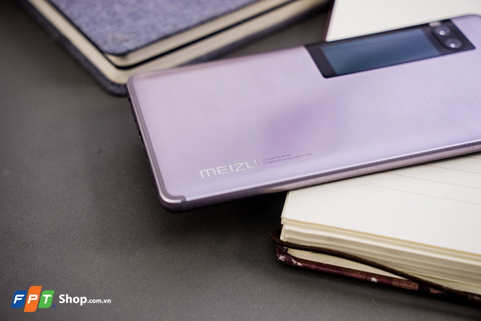 Khui hộp và trên tay Meizu Pro 7 Plus