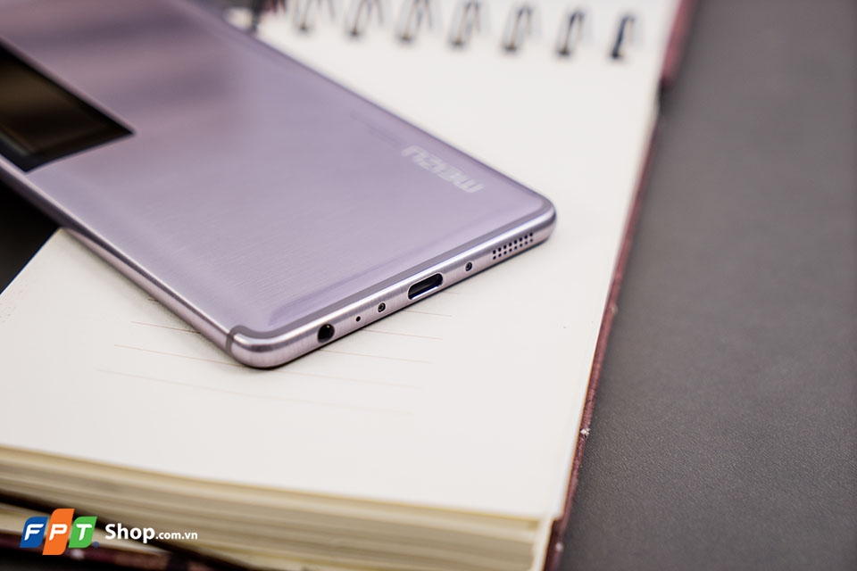 Khui hộp và trên tay Meizu Pro 7 Plus
