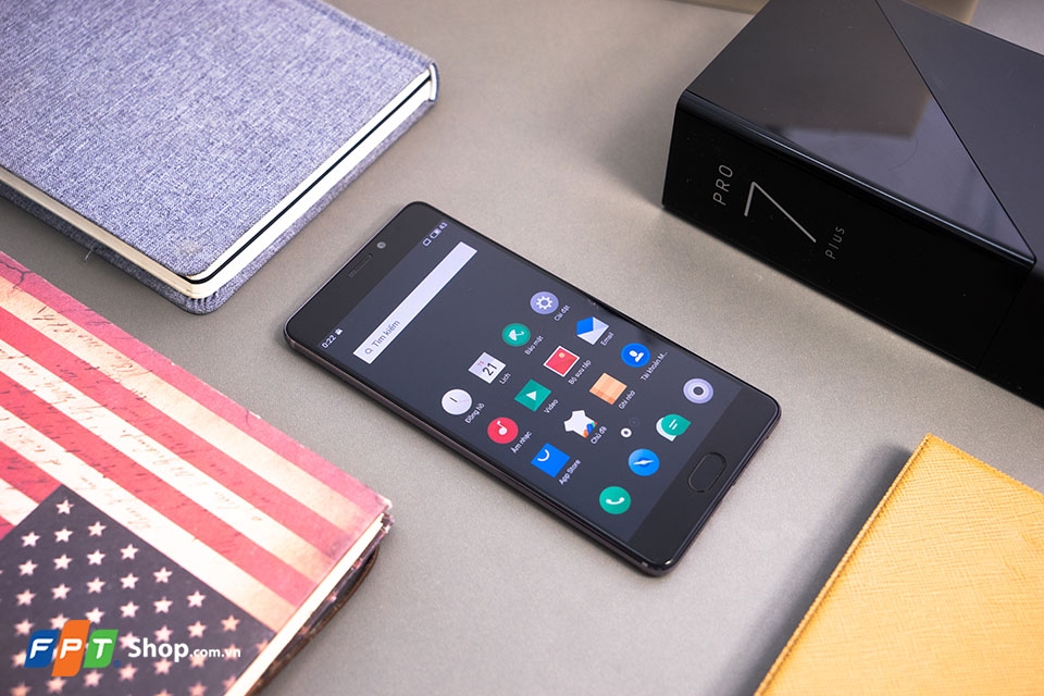 Khui hộp và trên tay Meizu Pro 7 Plus