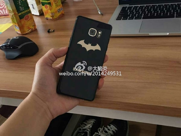 Hé lộ hình ảnh Galaxy Note 7 Injustice Edition 3