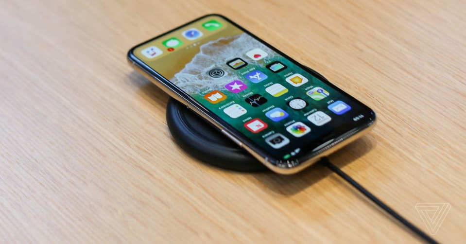 Bỏ 30 triệu đồng mua iPhone X liệu có đáng? (ảnh 10) Bỏ 30 triệu đồng mua iPhone X liệu có đáng? (ảnh 10)