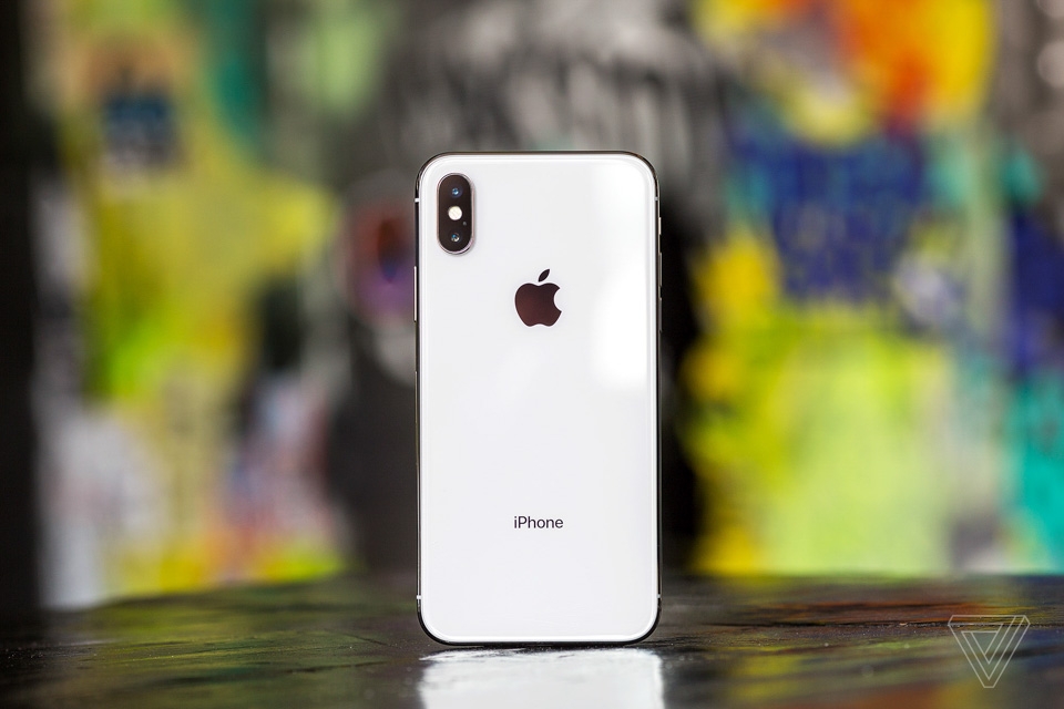 Bỏ 30 triệu đồng mua iPhone X liệu có đáng? (ảnh 7) Bỏ 30 triệu đồng mua iPhone X liệu có đáng? (ảnh 7)
