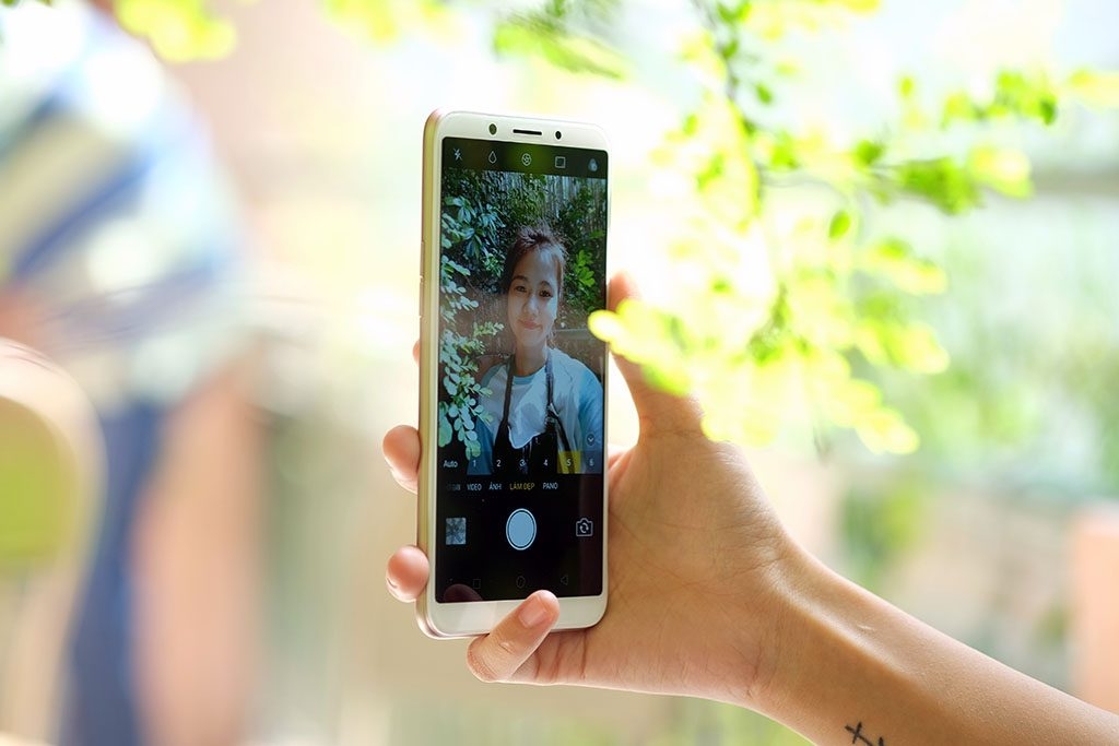 So sánh OPPO A83 và Zenfone 4 Max Pro (ảnh 8)