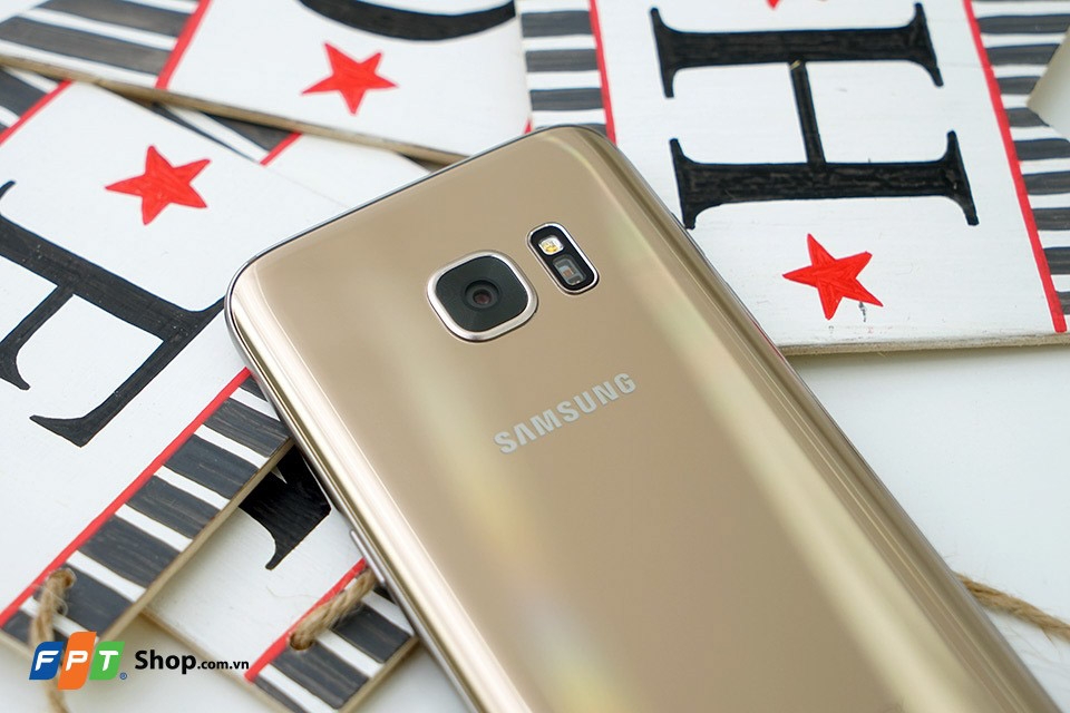 Đánh giá Galaxy S7 (ảnh 6) Đánh giá Galaxy S7 (ảnh 6)