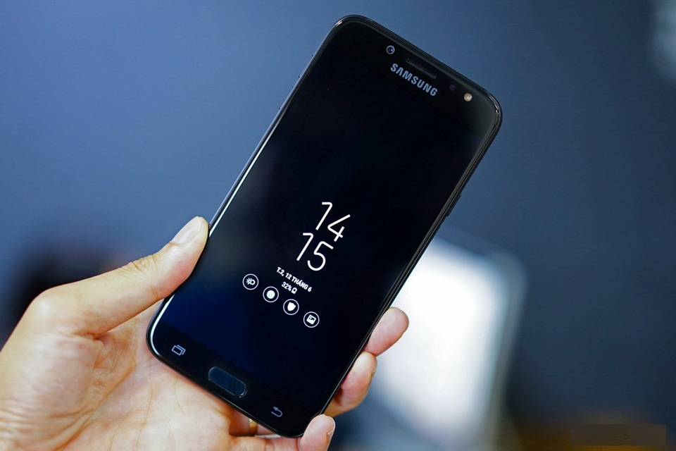 Smartphone Galaxy J7 Pro xuất hiện đầy cuốn hút! (ảnh 9)