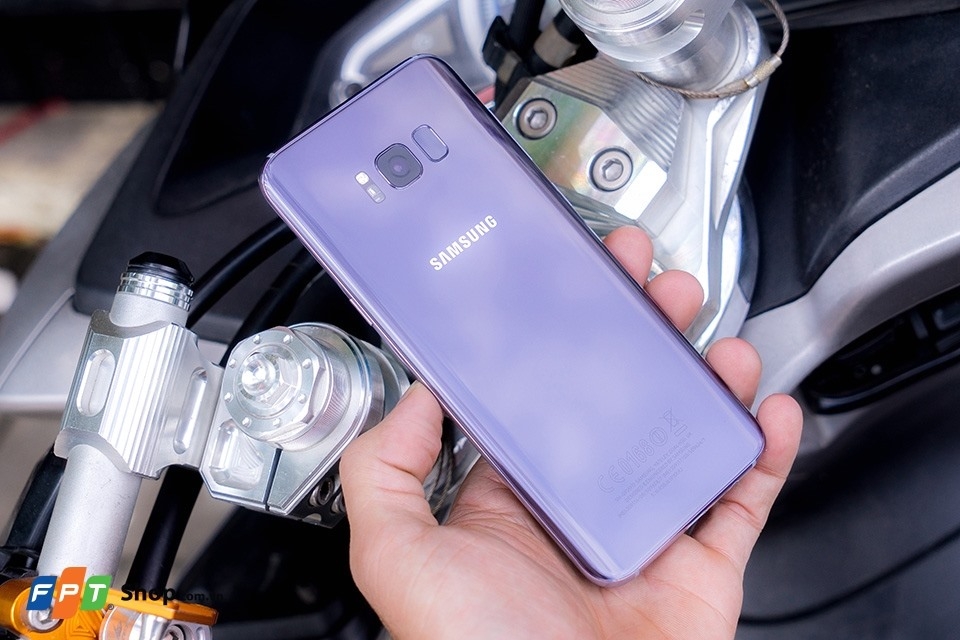 3 flagship cao cấp đáng quan tâm tại FPT Shop (ảnh 4)