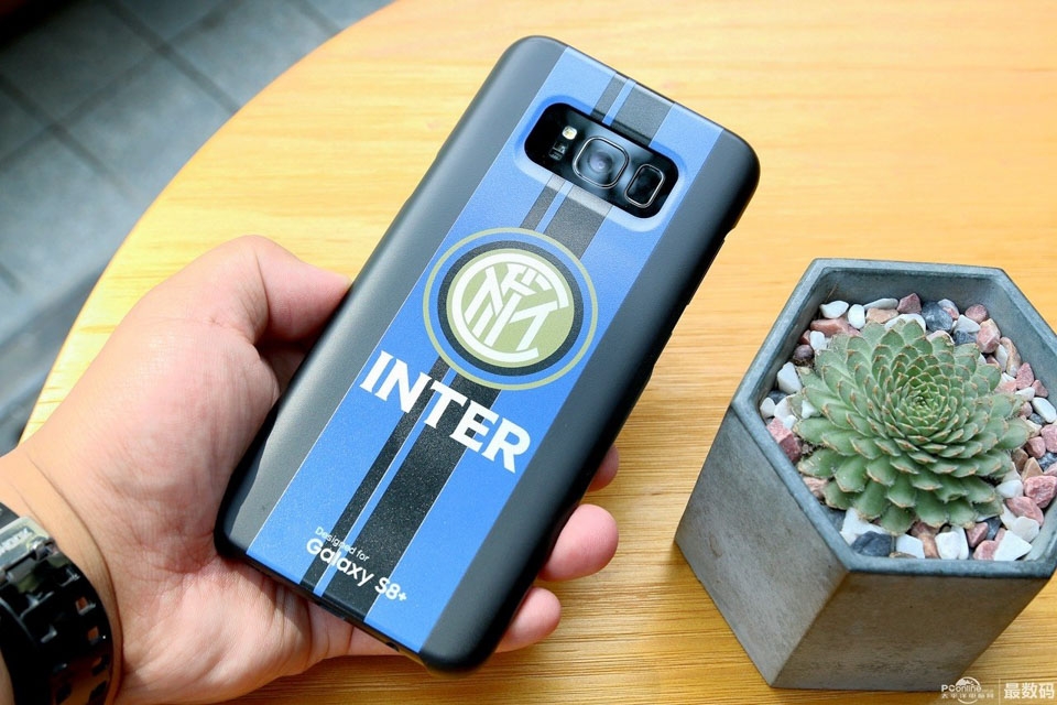 Galaxy S8 Plus Inter Milan Special Edition (ảnh 10)