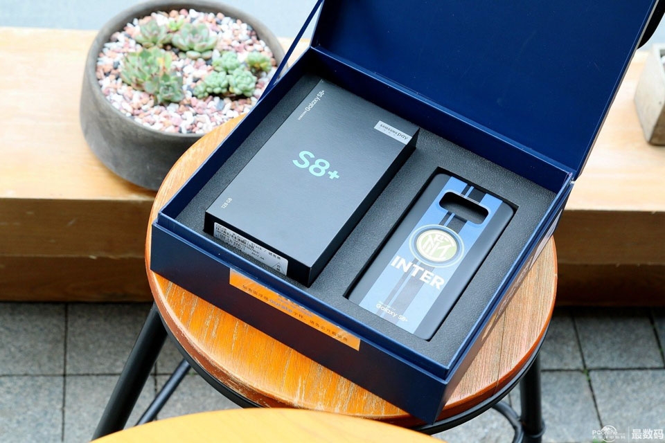 Galaxy S8 Plus Inter Milan Special Edition (ảnh 5)