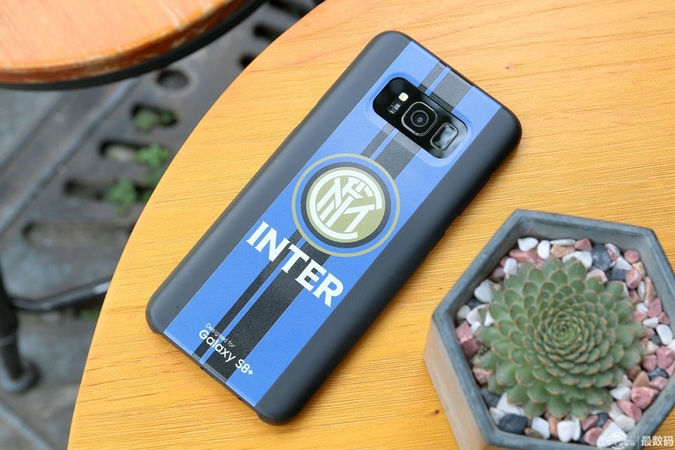 Galaxy S8 Plus Inter Milan Special Edition (ảnh 6)