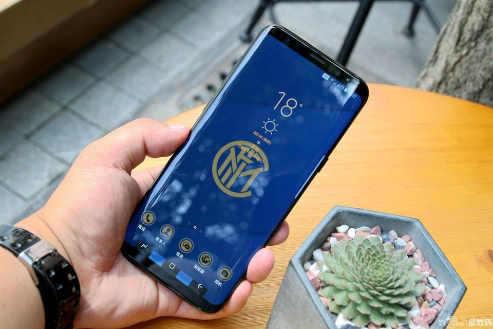 Galaxy S8 Plus Inter Milan Special Edition (ảnh 7)