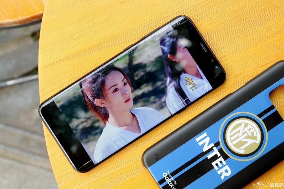 Galaxy S8 Plus Inter Milan Special Edition (ảnh 8)