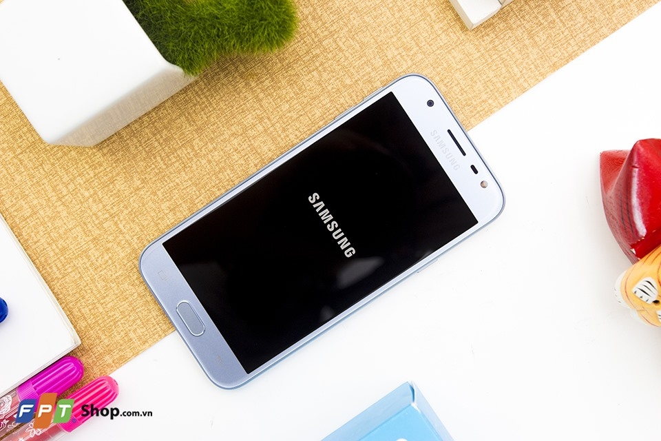 Samsung Galaxy J3 Pro (ảnh 10)