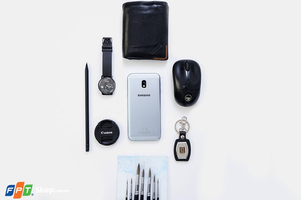 Samsung Galaxy J3 Pro (ảnh 2)