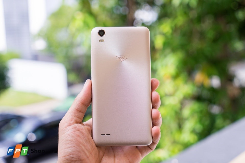 Những smartphone selfie đẹp giá dưới 2 triệu đồng (ảnh 2) Những smartphone selfie đẹp giá dưới 2 triệu đồng (ảnh 2)
