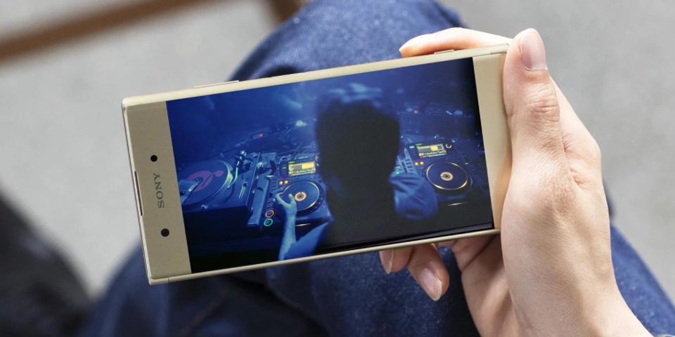Sony ra mắt Xperia XA1 Plus (ảnh 1) Sony ra mắt Xperia XA1 Plus (ảnh 1)