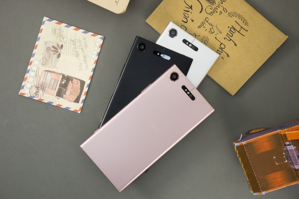 Trên tay Sony Xperia XZ1 (ảnh 1) Trên tay Sony Xperia XZ1 (ảnh 1)