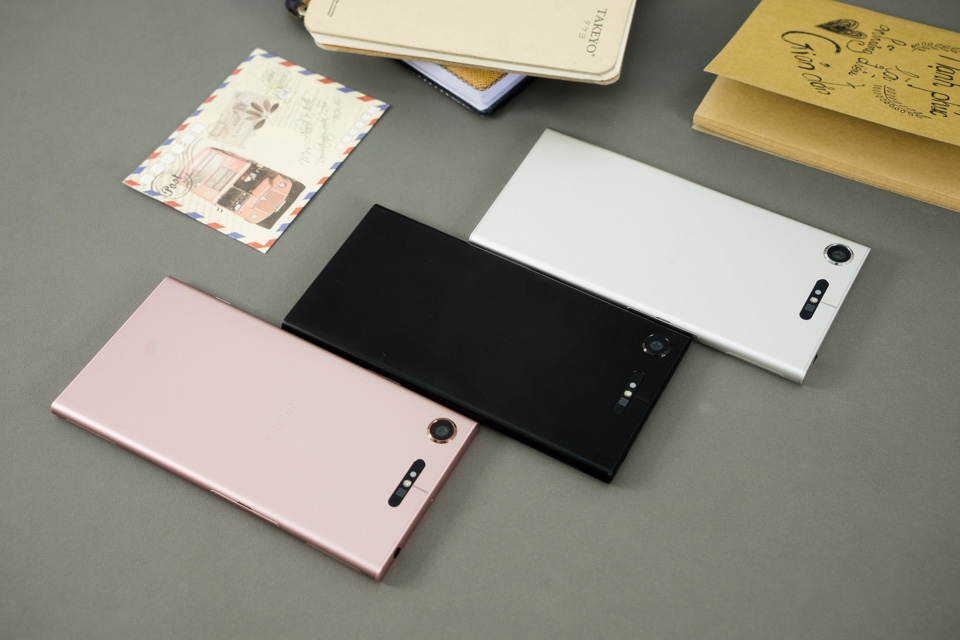 Trên tay Sony Xperia XZ1 (ảnh 7) Trên tay Sony Xperia XZ1 (ảnh 7)