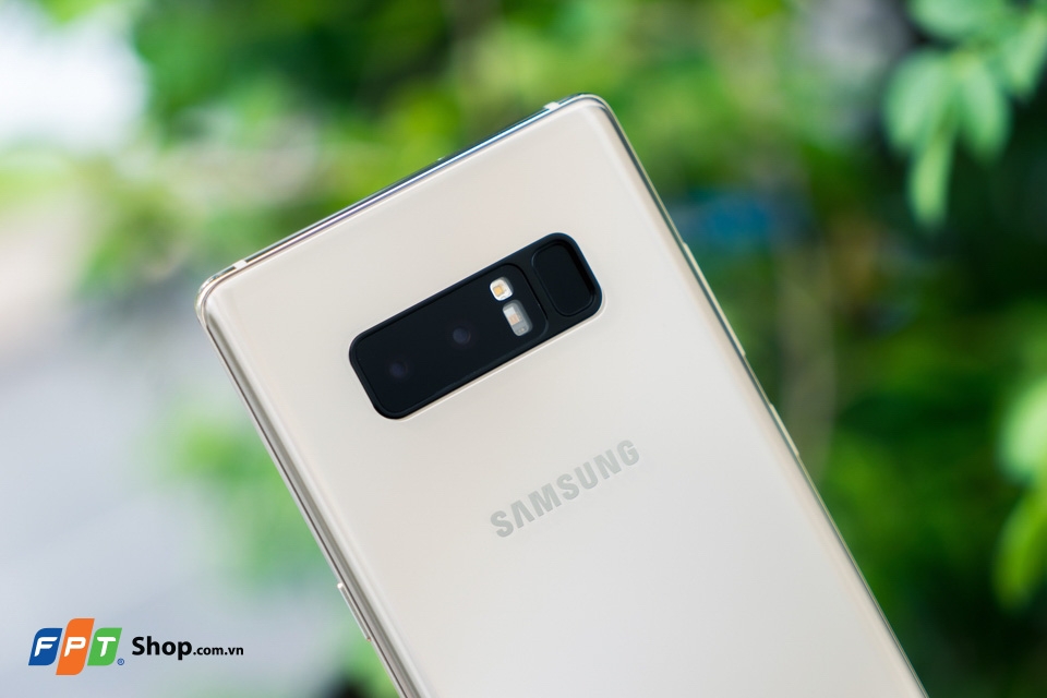 Camera Galaxy J7 Plus: Camera kép + Khẩu độ lớn! (ảnh 2)