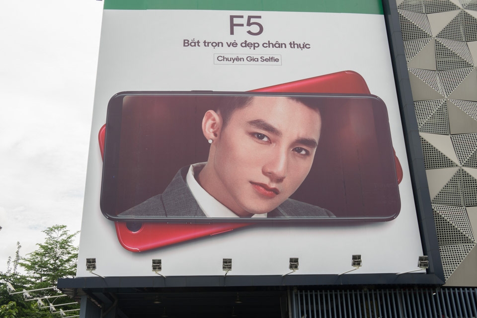 Smartphone OPPO F5 khuấy đảo thị trường cuối năm (ảnh 4)