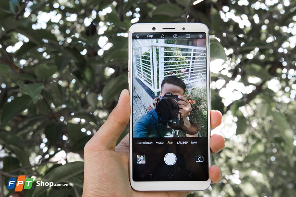 So sánh cấu hình OPPO F5 và các đối thủ (ảnh 3) So sánh cấu hình OPPO F5 và các đối thủ (ảnh 3)