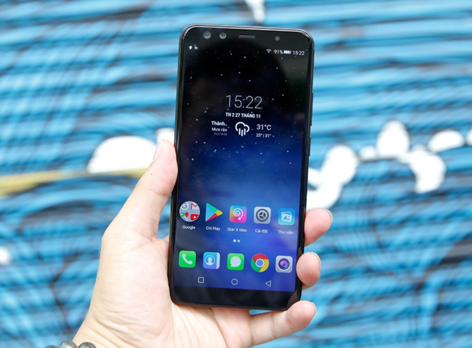 Những smartphone màn hình FullView tràn viền rẻ nhất (ảnh 3) Những smartphone màn hình FullView tràn viền rẻ nhất (ảnh 3)